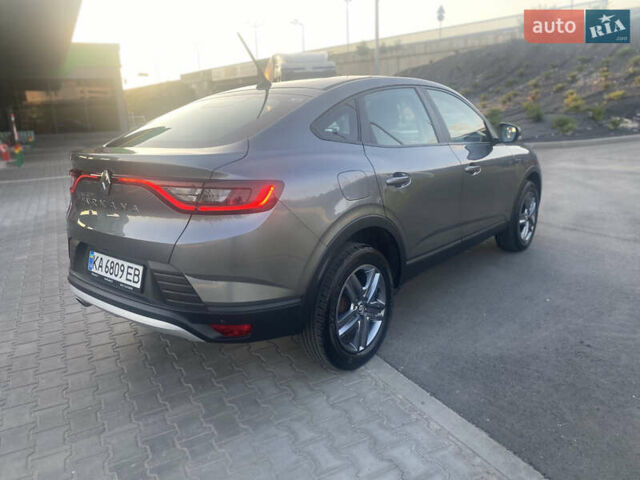 Серый Рено Arkana, объемом двигателя 1.6 л и пробегом 70 тыс. км за 16500 $, фото 9 на Automoto.ua