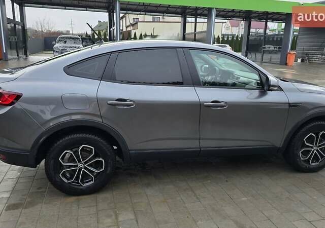 Серый Рено Arkana, объемом двигателя 1.6 л и пробегом 64 тыс. км за 17500 $, фото 5 на Automoto.ua