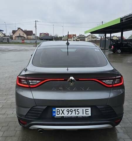 Серый Рено Arkana, объемом двигателя 1.6 л и пробегом 64 тыс. км за 17500 $, фото 11 на Automoto.ua