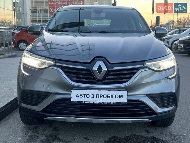 Сірий Рено Arkana, об'ємом двигуна 1.6 л та пробігом 59 тис. км за 15781 $, фото 1 на Automoto.ua