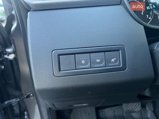 Сірий Рено Arkana, об'ємом двигуна 1.6 л та пробігом 59 тис. км за 15781 $, фото 13 на Automoto.ua