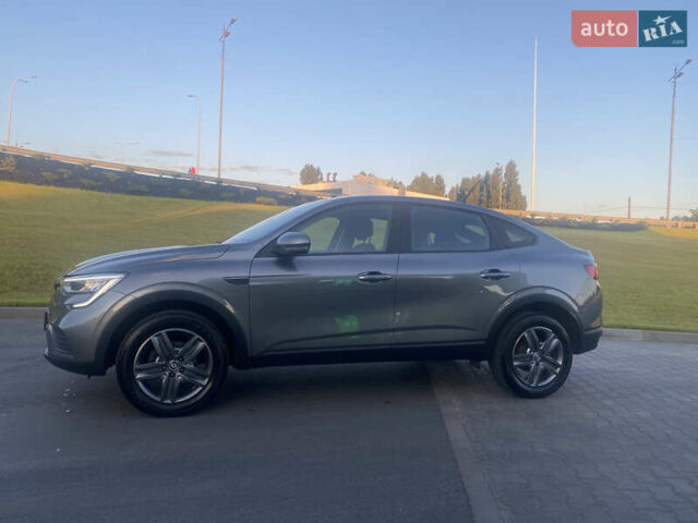 Серый Рено Arkana, объемом двигателя 1.6 л и пробегом 70 тыс. км за 16500 $, фото 8 на Automoto.ua
