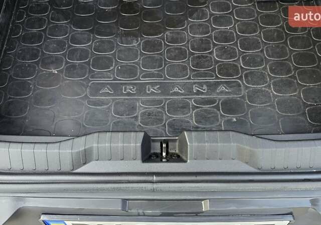 Серый Рено Arkana, объемом двигателя 1.6 л и пробегом 64 тыс. км за 17500 $, фото 14 на Automoto.ua