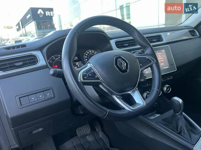 Сірий Рено Arkana, об'ємом двигуна 1.6 л та пробігом 59 тис. км за 15781 $, фото 12 на Automoto.ua