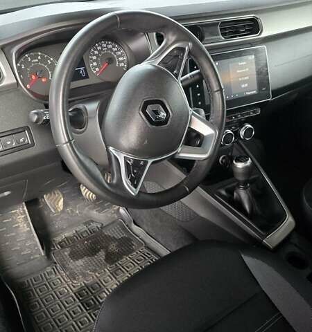 Серый Рено Arkana, объемом двигателя 1.6 л и пробегом 64 тыс. км за 17500 $, фото 34 на Automoto.ua