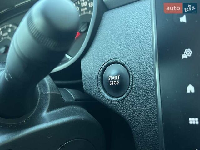 Сірий Рено Arkana, об'ємом двигуна 1.6 л та пробігом 59 тис. км за 15781 $, фото 28 на Automoto.ua