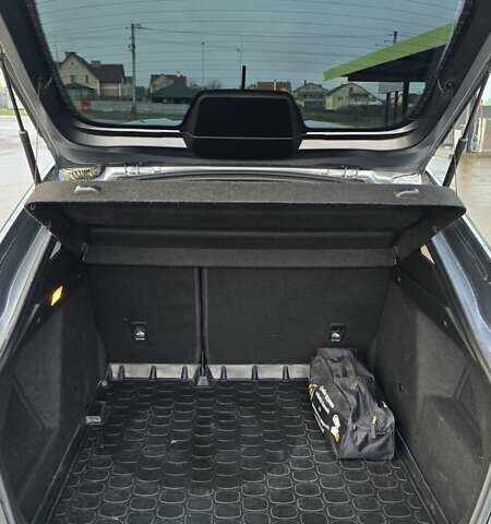 Серый Рено Arkana, объемом двигателя 1.6 л и пробегом 64 тыс. км за 17500 $, фото 12 на Automoto.ua