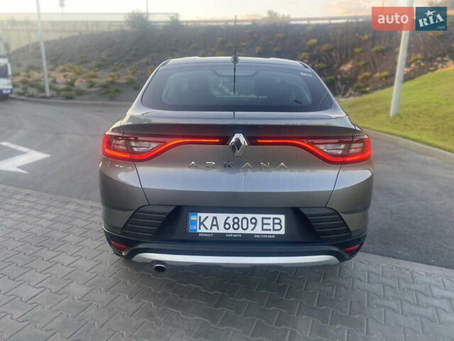 Серый Рено Arkana, объемом двигателя 1.6 л и пробегом 70 тыс. км за 16500 $, фото 6 на Automoto.ua