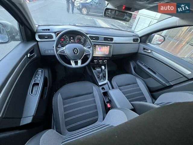Сірий Рено Arkana, об'ємом двигуна 1.6 л та пробігом 59 тис. км за 15781 $, фото 16 на Automoto.ua