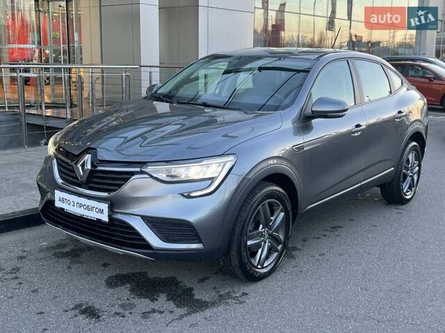 Сірий Рено Arkana, об'ємом двигуна 1.6 л та пробігом 59 тис. км за 15781 $, фото 2 на Automoto.ua