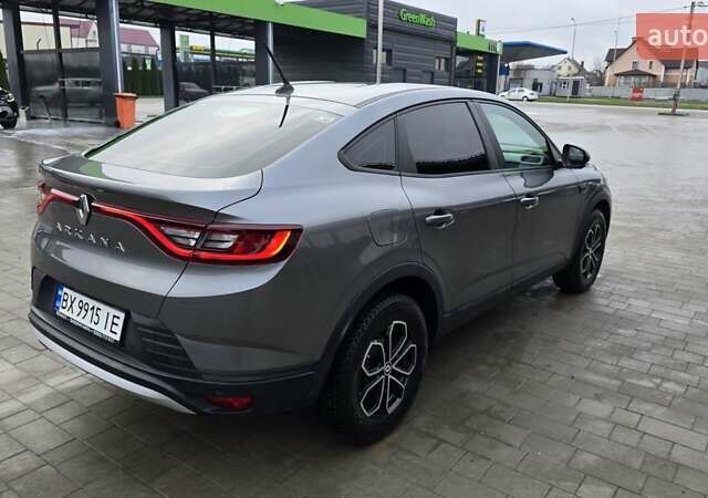 Серый Рено Arkana, объемом двигателя 1.6 л и пробегом 64 тыс. км за 17500 $, фото 10 на Automoto.ua