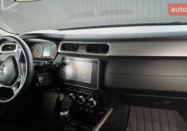 Серый Рено Arkana, объемом двигателя 1.6 л и пробегом 64 тыс. км за 17500 $, фото 29 на Automoto.ua