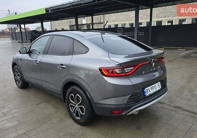 Серый Рено Arkana, объемом двигателя 1.6 л и пробегом 64 тыс. км за 17500 $, фото 9 на Automoto.ua