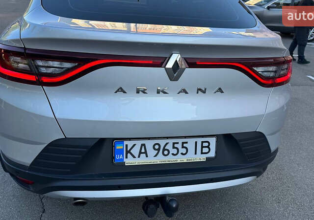 Серый Рено Arkana, объемом двигателя 1.6 л и пробегом 105 тыс. км за 18500 $, фото 2 на Automoto.ua