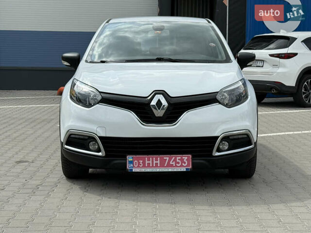 Білий Рено Каптур, об'ємом двигуна 1.5 л та пробігом 220 тис. км за 11950 $, фото 2 на Automoto.ua