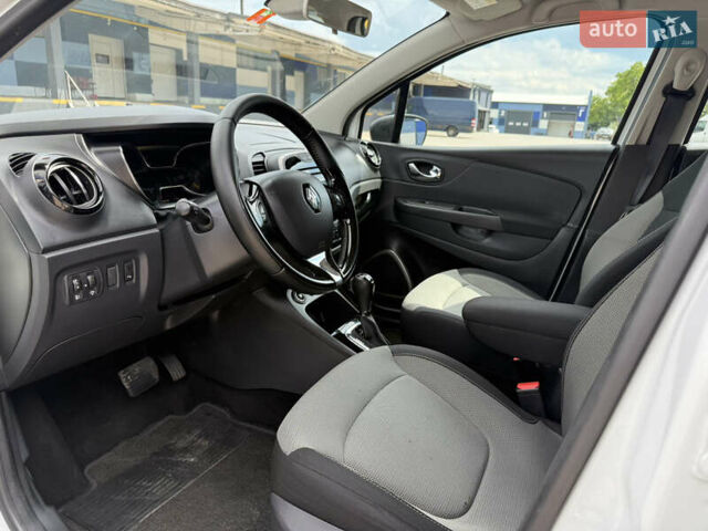 Білий Рено Каптур, об'ємом двигуна 1.5 л та пробігом 220 тис. км за 11950 $, фото 14 на Automoto.ua