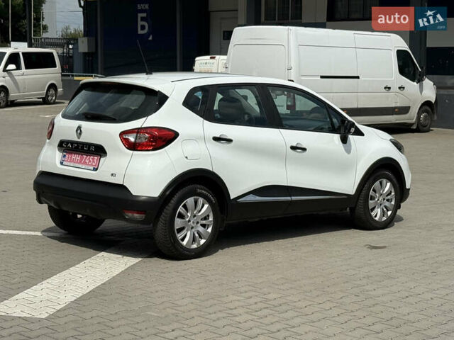 Білий Рено Каптур, об'ємом двигуна 1.5 л та пробігом 220 тис. км за 11950 $, фото 5 на Automoto.ua