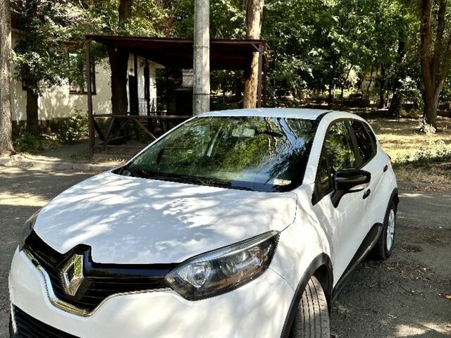 Білий Рено Каптур, об'ємом двигуна 1.5 л та пробігом 220 тис. км за 11200 $, фото 6 на Automoto.ua