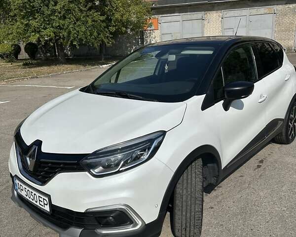 Белый Рено Каптур, объемом двигателя 1.46 л и пробегом 111 тыс. км за 16000 $, фото 3 на Automoto.ua