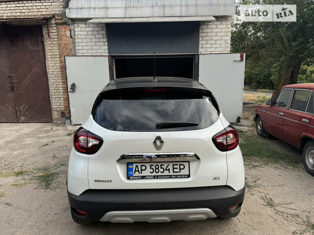 Белый Рено Каптур, объемом двигателя 1.46 л и пробегом 26 тыс. км за 18300 $, фото 2 на Automoto.ua