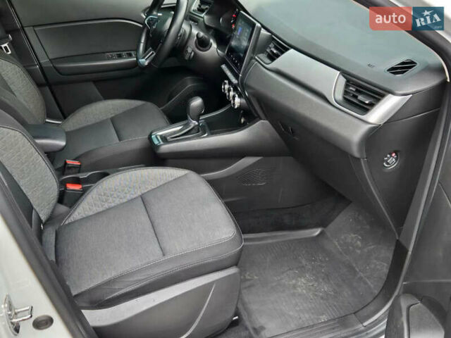 Рено Каптур 2021 в Киеве на Automoto.ua Белый Рено Каптур, объемом двигателя 1.33 л и пробегом 68 тыс. км за 17900 $, фото 22 на Automoto.ua