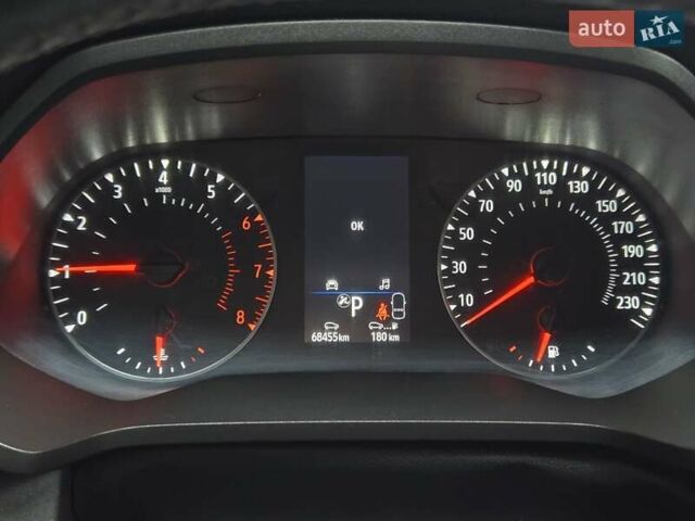 Белый Рено Каптур, объемом двигателя 1.4 л и пробегом 68 тыс. км за 16700 $, фото 18 на Automoto.ua