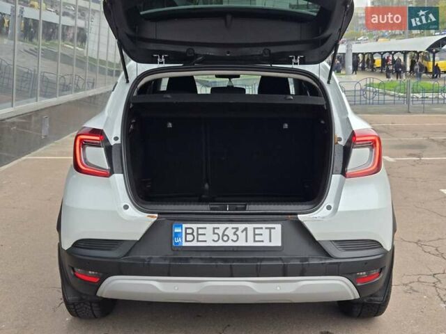 Белый Рено Каптур, объемом двигателя 1.4 л и пробегом 68 тыс. км за 16700 $, фото 21 на Automoto.ua