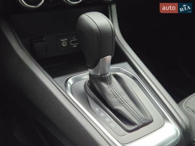 Белый Рено Каптур, объемом двигателя 1.4 л и пробегом 68 тыс. км за 16700 $, фото 20 на Automoto.ua