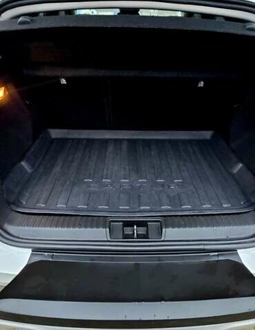 Білий Рено Каптур, об'ємом двигуна 1.33 л та пробігом 43 тис. км за 18500 $, фото 19 на Automoto.ua