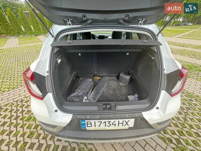 Білий Рено Каптур, об'ємом двигуна 1.33 л та пробігом 29 тис. км за 19000 $, фото 12 на Automoto.ua