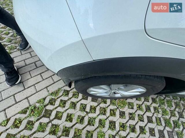 Білий Рено Каптур, об'ємом двигуна 1.33 л та пробігом 29 тис. км за 19000 $, фото 16 на Automoto.ua
