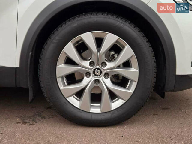 Белый Рено Каптур, объемом двигателя 1.4 л и пробегом 68 тыс. км за 16300 $, фото 5 на Automoto.ua