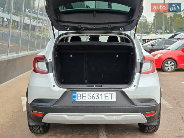 Рено Каптур 2021 в Киеве на Automoto.ua Белый Рено Каптур, объемом двигателя 1.33 л и пробегом 68 тыс. км за 17900 $, фото 11 на Automoto.ua