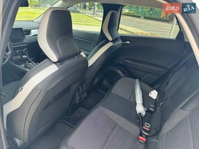 Білий Рено Каптур, об'ємом двигуна 1.33 л та пробігом 29 тис. км за 19000 $, фото 10 на Automoto.ua