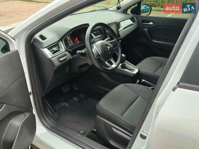 Белый Рено Каптур, объемом двигателя 1.4 л и пробегом 68 тыс. км за 16300 $, фото 10 на Automoto.ua