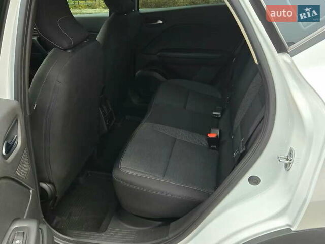 Белый Рено Каптур, объемом двигателя 1.4 л и пробегом 68 тыс. км за 16300 $, фото 12 на Automoto.ua