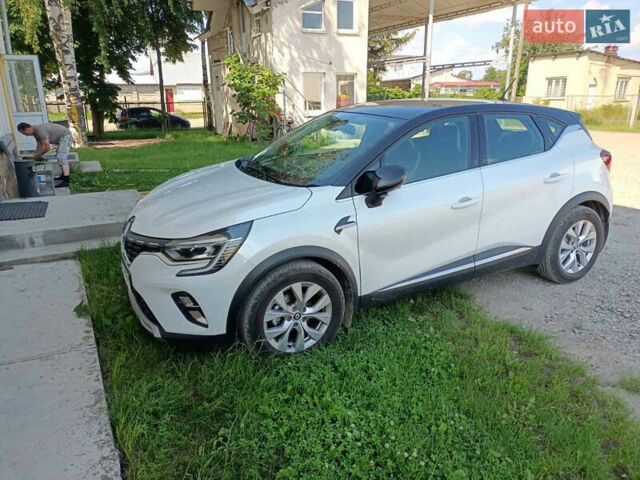 Белый Рено Каптур, объемом двигателя 1.33 л и пробегом 29 тыс. км за 20990 $, фото 5 на Automoto.ua