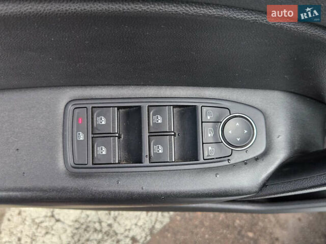 Белый Рено Каптур, объемом двигателя 1.33 л и пробегом 68 тыс. км за 17900 $, фото 18 на Automoto.ua