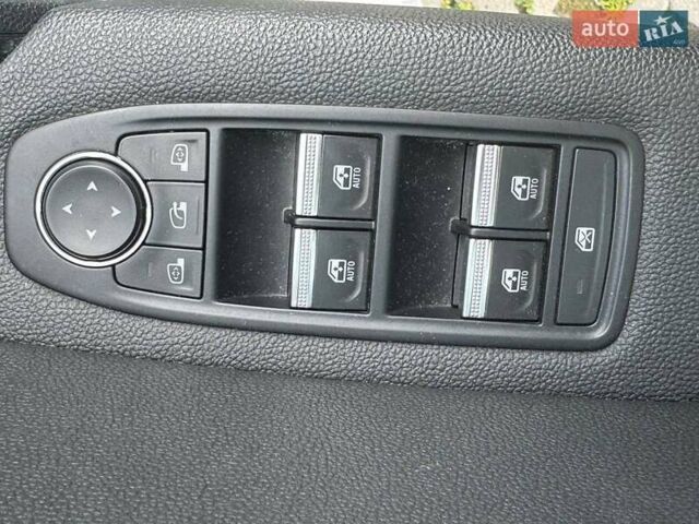 Білий Рено Каптур, об'ємом двигуна 1.33 л та пробігом 29 тис. км за 19000 $, фото 7 на Automoto.ua