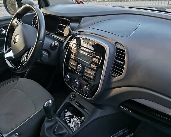 Бежевий Рено Каптур, об'ємом двигуна 1.46 л та пробігом 247 тис. км за 9100 $, фото 6 на Automoto.ua