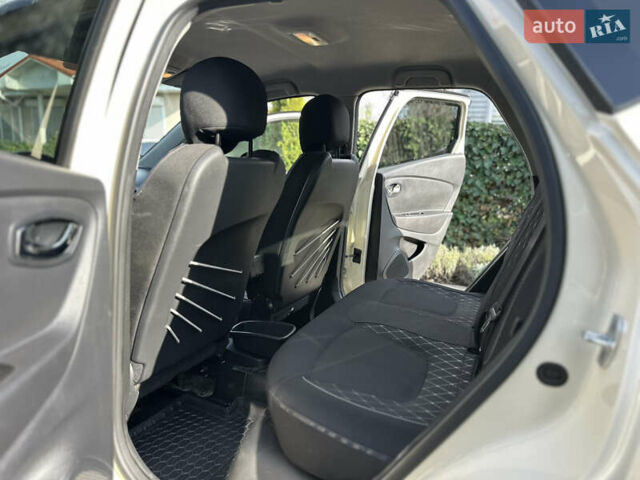 Бежевый Рено Каптур, объемом двигателя 1.46 л и пробегом 100 тыс. км за 13200 $, фото 23 на Automoto.ua