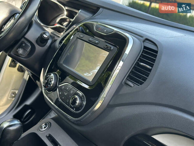 Бежевый Рено Каптур, объемом двигателя 1.46 л и пробегом 100 тыс. км за 13200 $, фото 35 на Automoto.ua