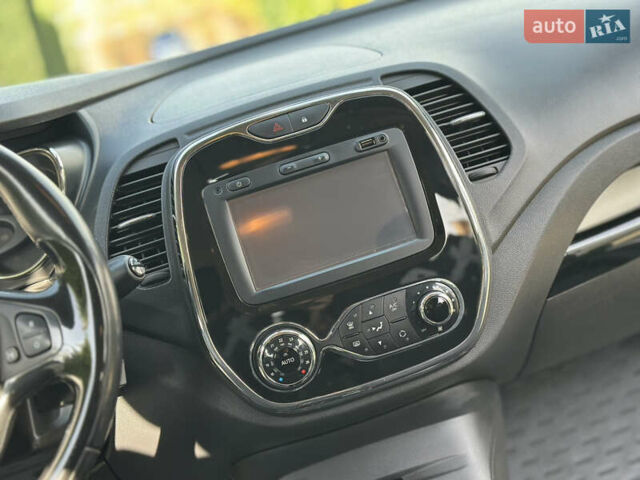 Бежевый Рено Каптур, объемом двигателя 1.46 л и пробегом 100 тыс. км за 13200 $, фото 29 на Automoto.ua