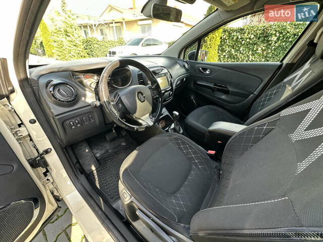 Бежевый Рено Каптур, объемом двигателя 1.46 л и пробегом 100 тыс. км за 13200 $, фото 41 на Automoto.ua