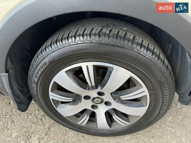 Бежевий Рено Каптур, об'ємом двигуна 0.9 л та пробігом 54 тис. км за 13599 $, фото 7 на Automoto.ua