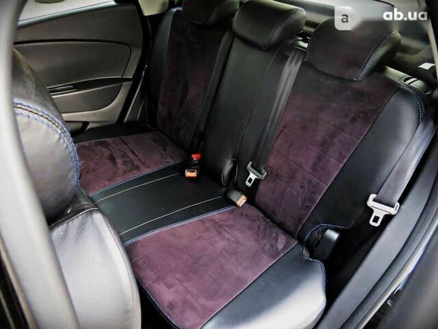 Черный Рено Каптур, объемом двигателя 1.2 л и пробегом 122 тыс. км за 12500 $, фото 15 на Automoto.ua