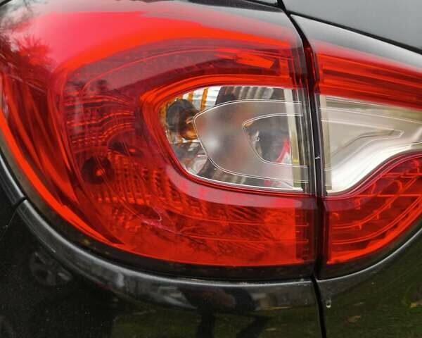 Черный Рено Каптур, объемом двигателя 1.2 л и пробегом 124 тыс. км за 13500 $, фото 15 на Automoto.ua