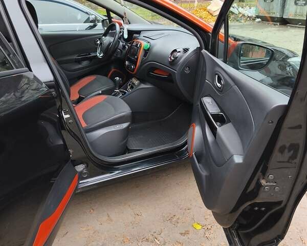 Черный Рено Каптур, объемом двигателя 1.2 л и пробегом 124 тыс. км за 13500 $, фото 6 на Automoto.ua