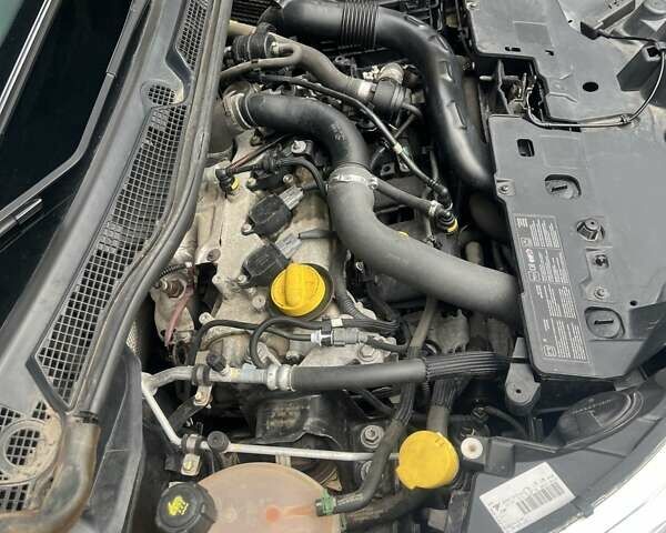 Черный Рено Каптур, объемом двигателя 1.2 л и пробегом 54 тыс. км за 12300 $, фото 1 на Automoto.ua