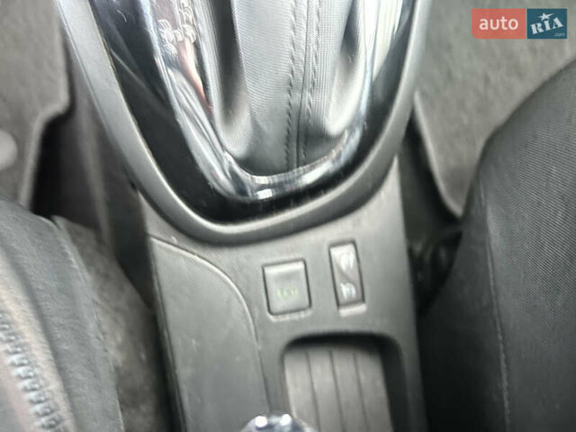 Чорний Рено Каптур, об'ємом двигуна 1.2 л та пробігом 133 тис. км за 9999 $, фото 18 на Automoto.ua